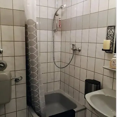 Wuppertal-ronsdorf 1-3 Betten Personen Monteurwohnung Bei Merih * Wuppertal